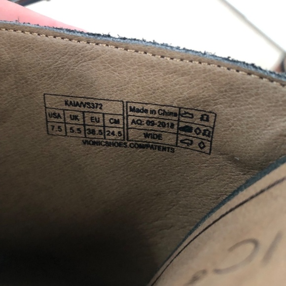 Vionic Kaia Black Suede Ankle Strap Booties 7.5 Wide - Picture 8 of 11